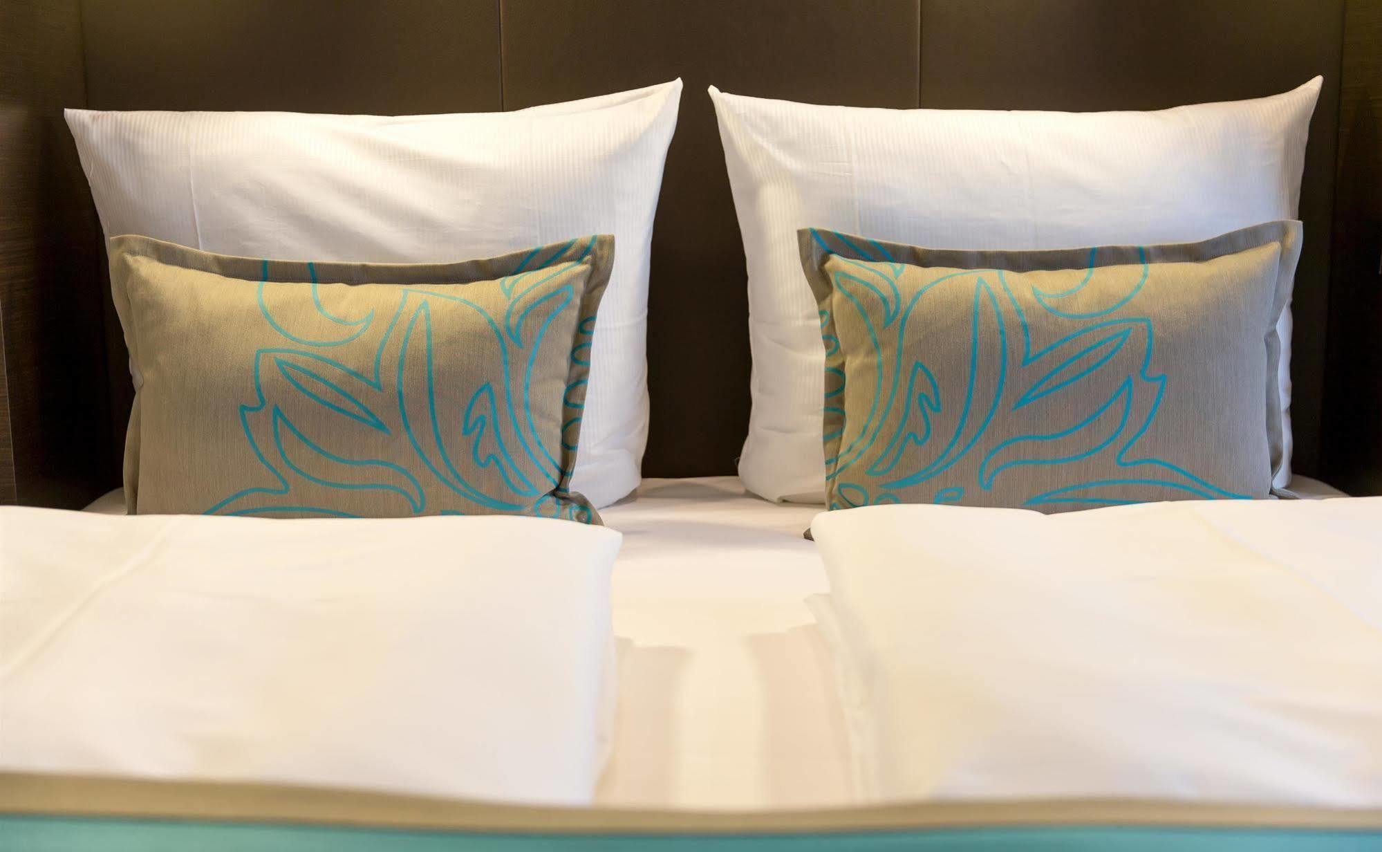 Hotel One Koeln-altstadt